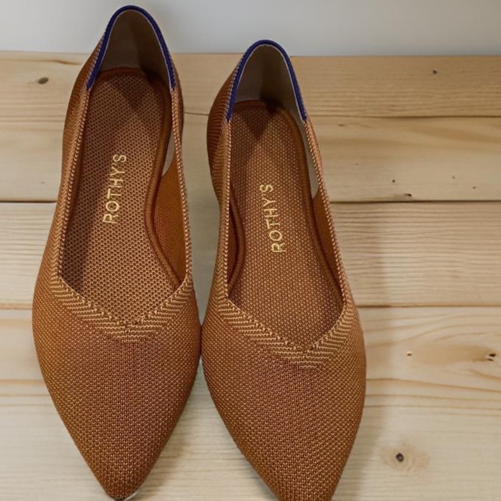 ROTHYS THE POINT BALLET SLIPPERS SHOES IN FAWN COLOR  FALL COLOR SIZE 8 preowned